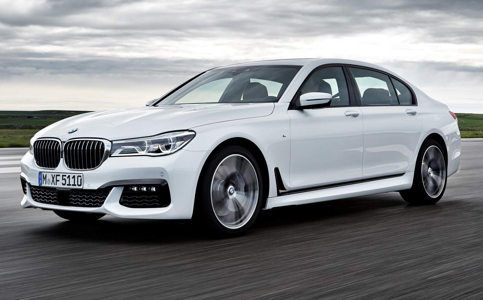Nova geração do sedã BMW Série 7 é apresentada oficialmente no Brasil