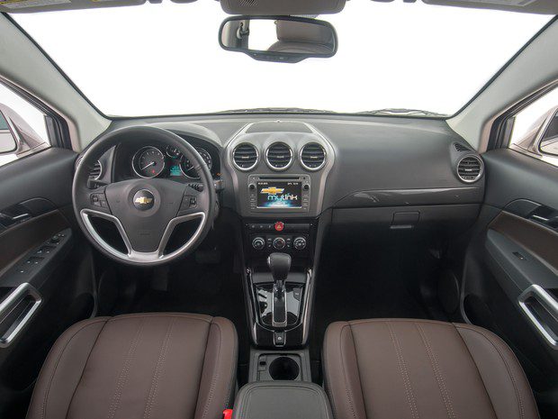 Chevrolet Captiva 2016 - Interior
