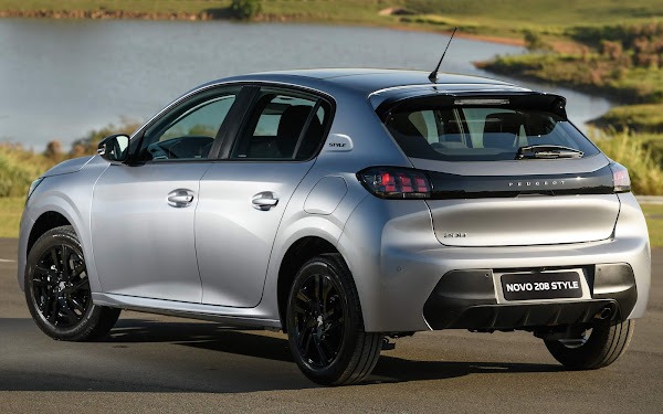 Novo Peugeot 208 2023