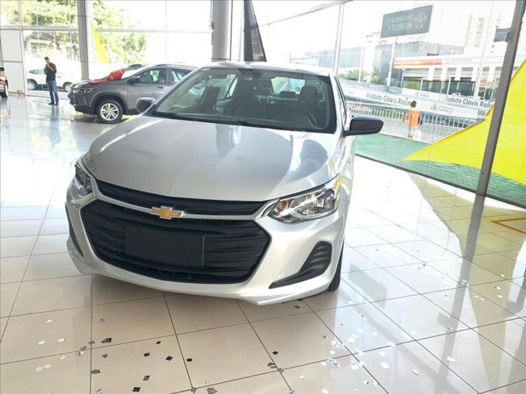 Chevrolet Onix Plus PcD tem preço de R$ 78.758 em janeiro de 2023