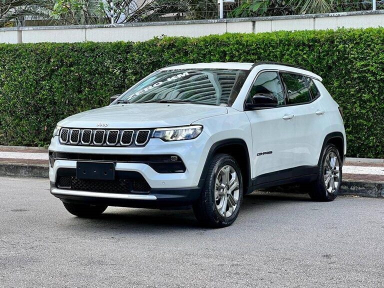 Jeep Compass tem redução de até R$ 24.729 para PcD em janeiro de 2023