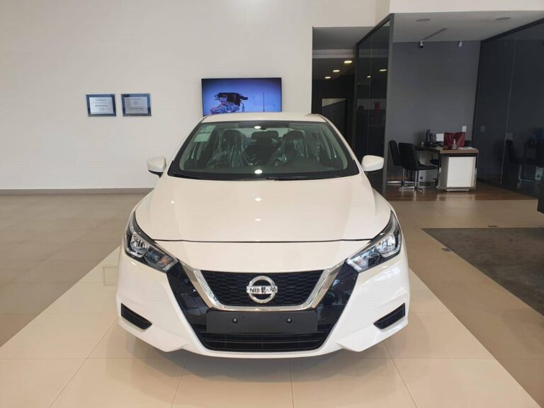 Nissan Versa tem abatimento de até R$ 10.524 para PcD em janeiro de 2023