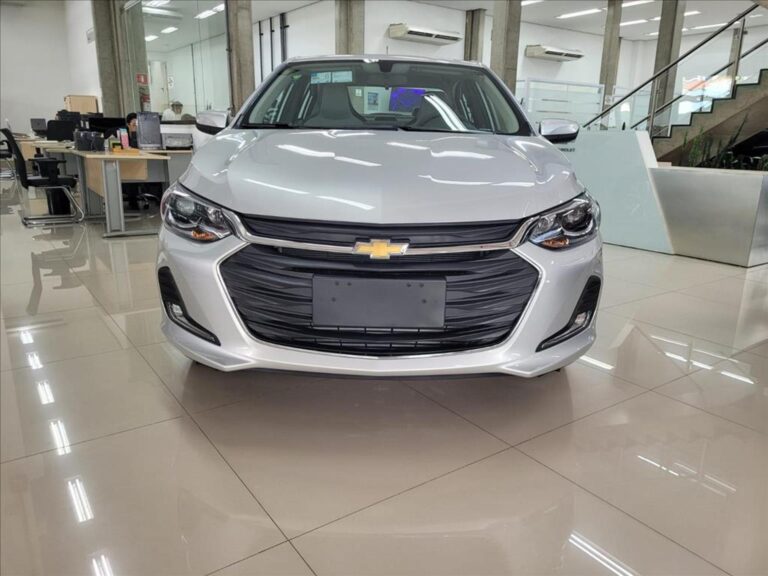 Chevrolet Onix Plus PcD tem isenções de R$ 11.536 em março 2023