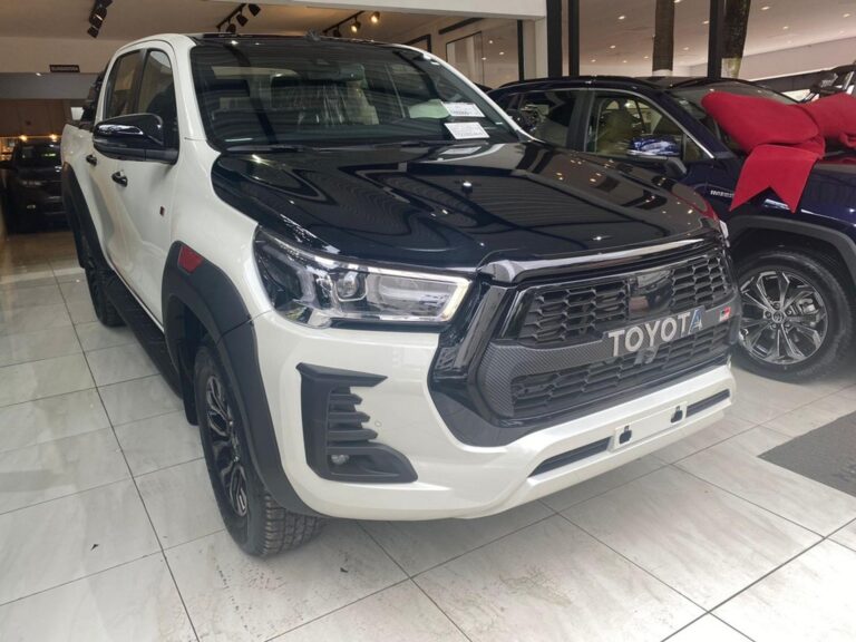 Toyota Hilux tem desconto para produtor rural de R$ 35.100 em março de 2023