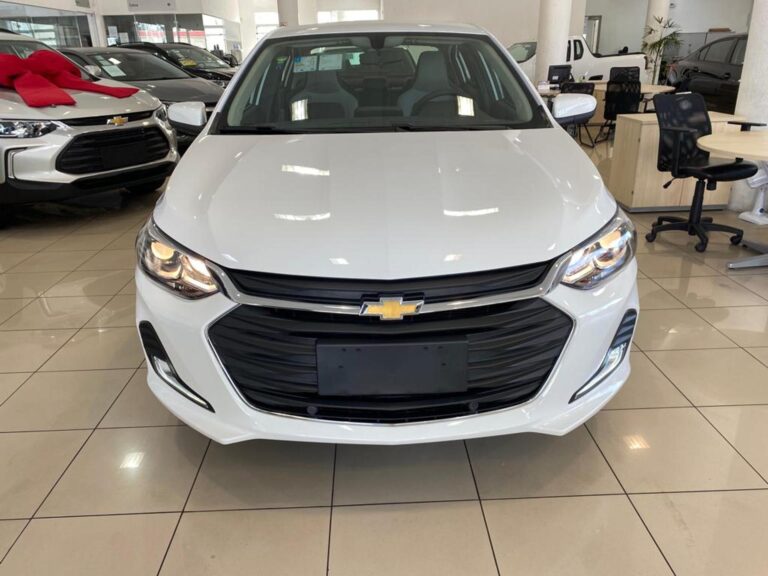 Chevrolet Onix Plus PcD tem oferta com desconto de R$ 15.963 em abril de 2023