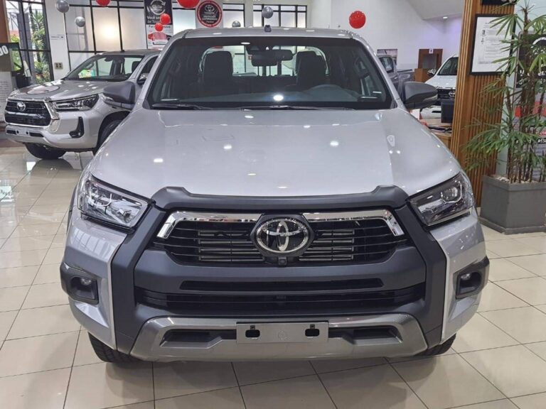 Toyota Hilux STD Power Pack CNPJ tem redução de R$ 32.069 em abril de 2023