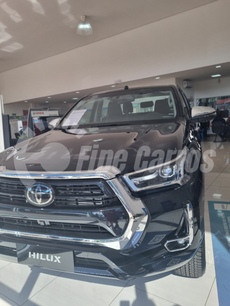 Toyota Hilux 2024: veja quanto custa o IPVA, revisões e seguro