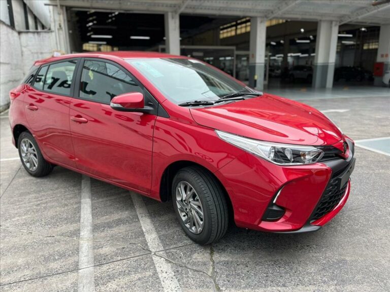 Toyota libera Yaris XL com desconto imperdível de R$ 17 mil