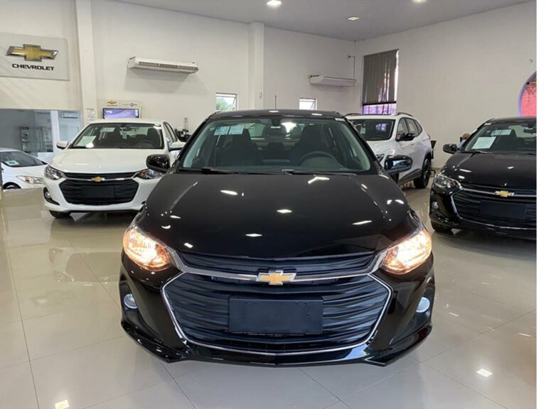 Chevrolet oferta desconto de R$ 10.500 para Onix Plus LT em julho