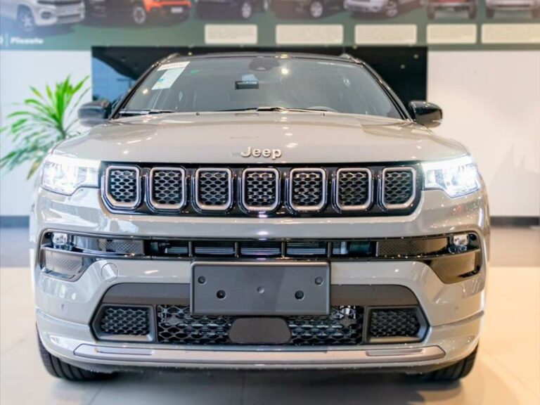 Jeep oferta Compass PcD com desconto de R$ 30.664 em julho