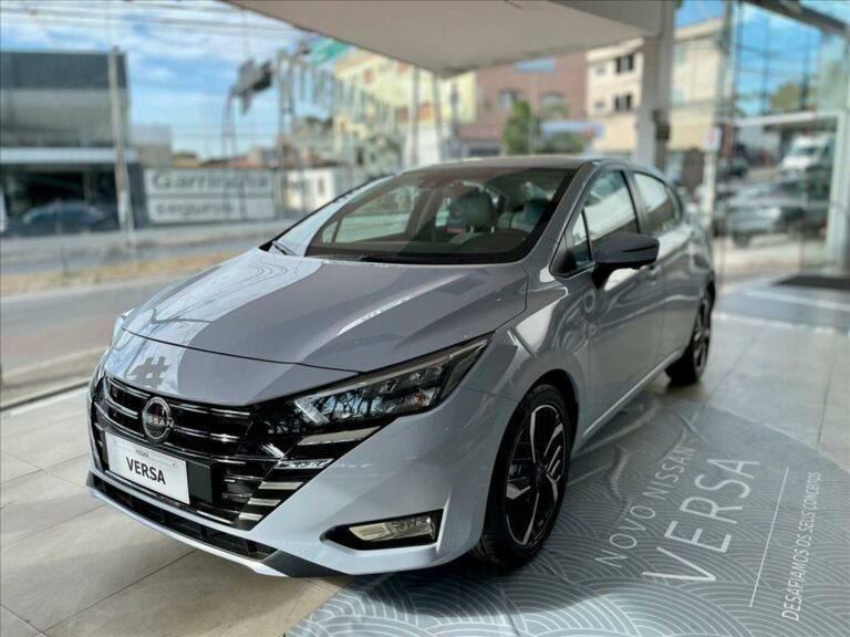 Nissan anuncia redução de R$ 13 mil para Versa Exclusive em julho