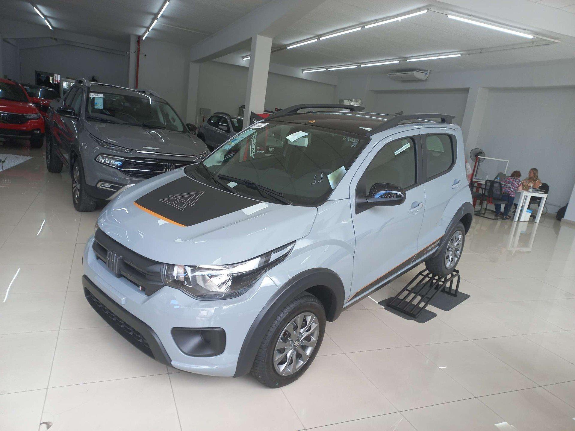 Fiat Mobi Trekking PcD 2024