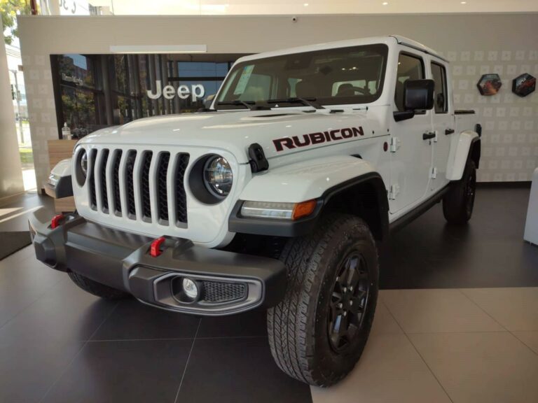 Jeep anuncia redução de R$ 75.000 para Gladiator em agosto