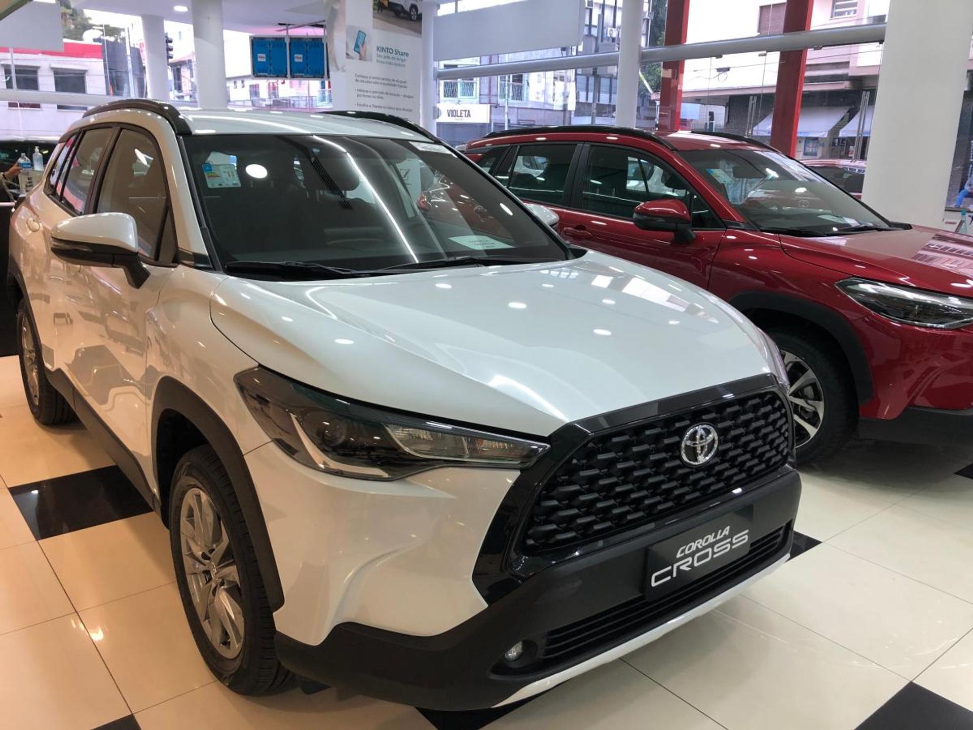 Toyota Corolla Cross XRE 2024