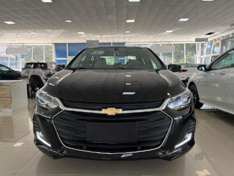 Chevrolet baixa preço do Onix Plus para R$ 73 mil em oferta