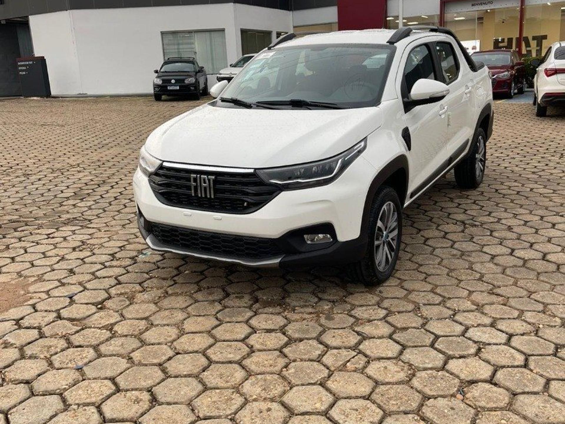 Fiat Strada 2024