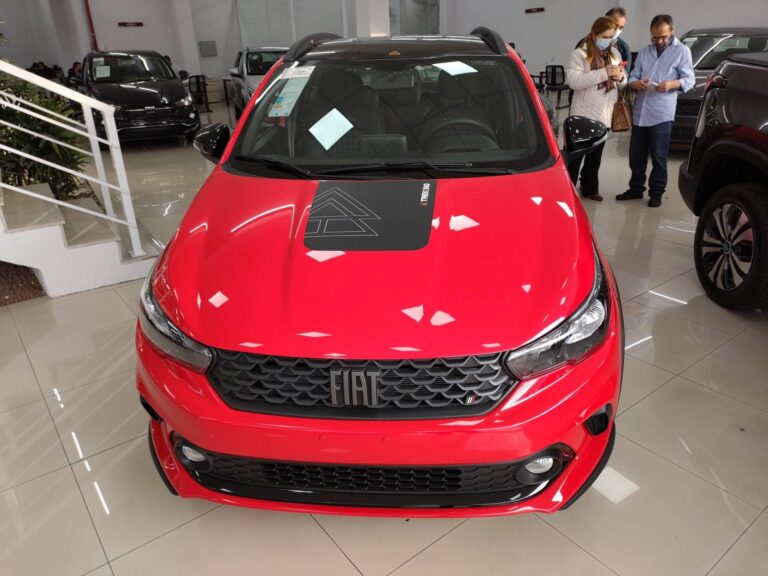 Ficha técnica, preço e equipamentos do Fiat Argo Trekking AT 2024