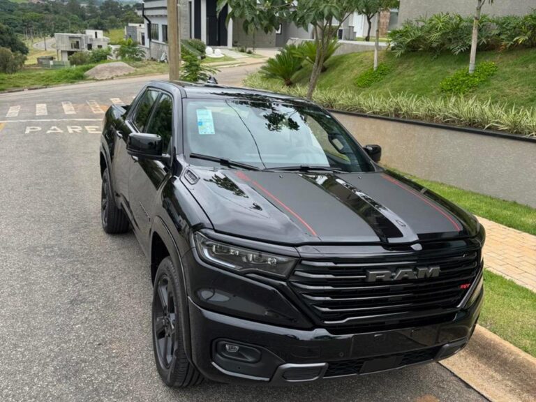 Ram Rampage Rebel CNPJ tem abatimento de R$ 15 mil