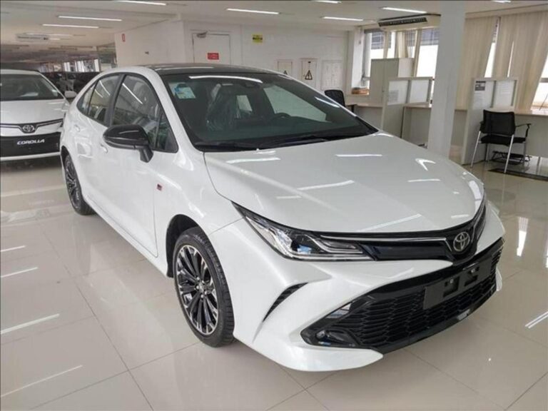 Preço do seguro do Toyota Corolla em outubro de 2023