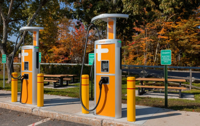 Conheça o carregador ultrarrápido de 500 kW para carros elétricos