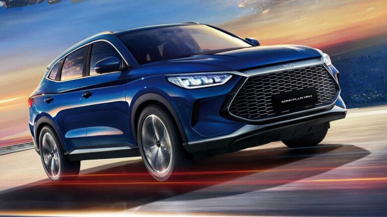 BYD oferece seguro total grátis na compra dos modelos Dolphin, Yuan Plus e Song Plus