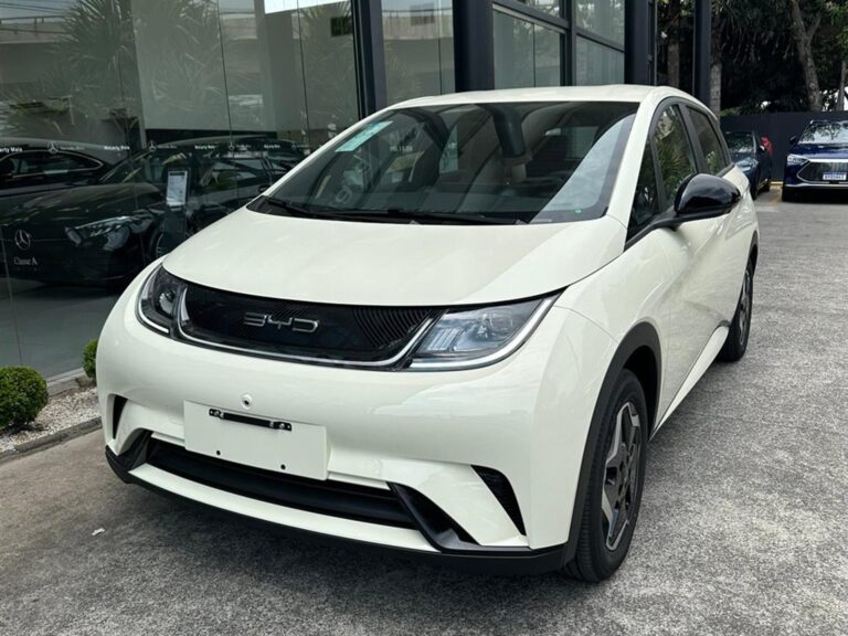 BYD Dolphin 2024: fenômeno de vendas é tudo isso que falam?