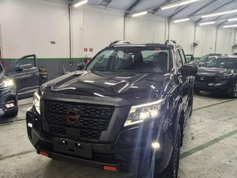 Nissan libera Frontier Platinum com redução de R$ 33 mil em oferta