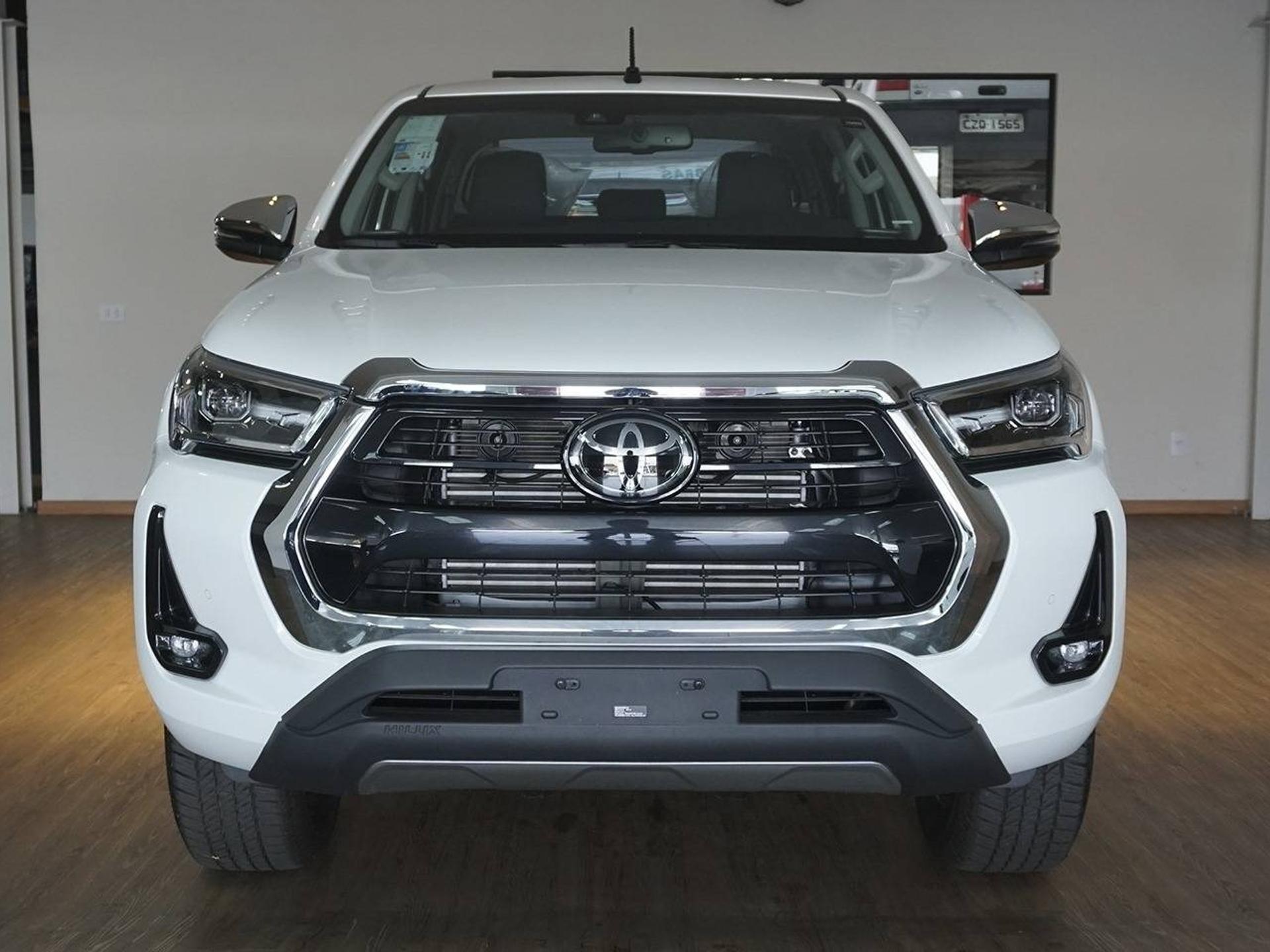 Nova Toyota Hilux SR 2024