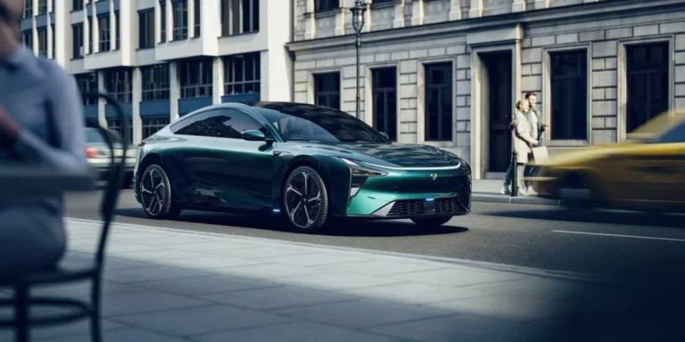 Jiyue 07 2024: sedan elétrico chinês com plataforma de Volvo EX90