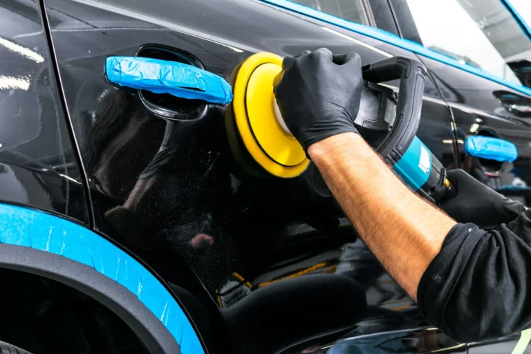 Polimento ou Cristalização: O que é melhor para a pintura do seu carro?