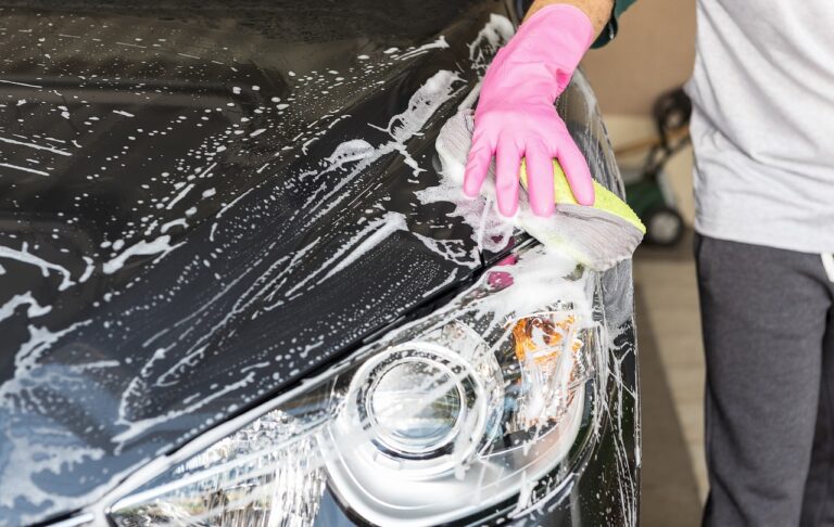5 motivos para lavar o carro regularmente: Guia de manutenção e cuidados