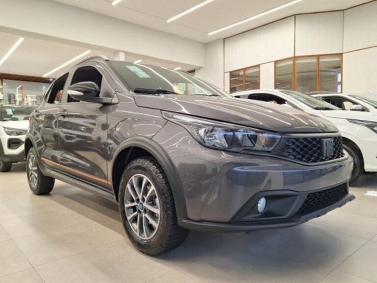 Fiat Argo Trekking CVT PcD em dezembro tem desconto de R$ 17 mil