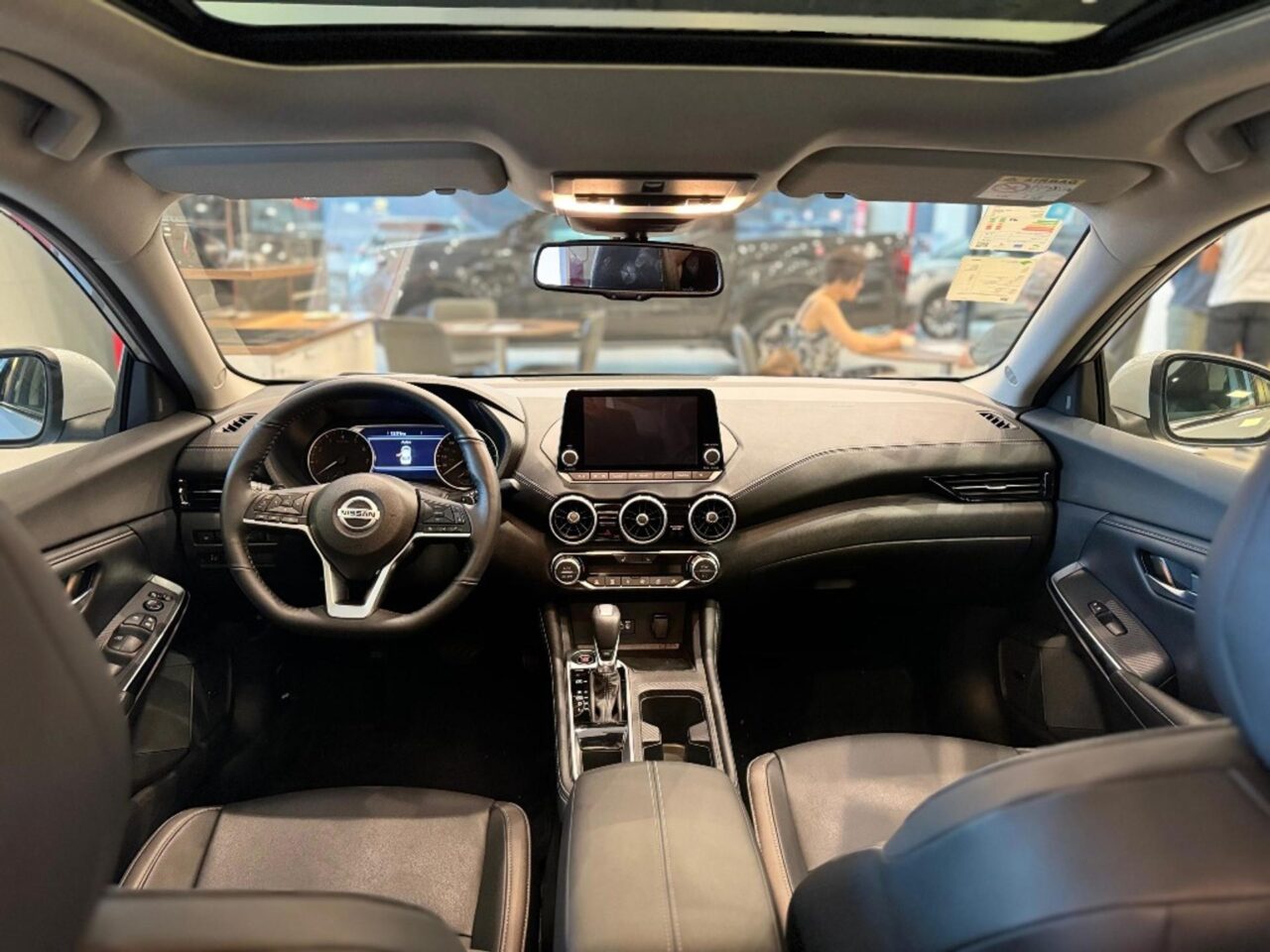 Nissan Sentra Exclusive 2024