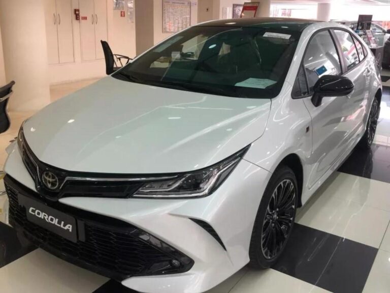 Toyota Corolla GLI PcD em dezembro tem redução de R$ 20.517