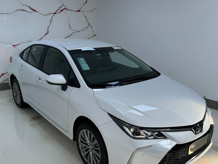Toyota Corolla GLI 2024: Ficha técnica, preço e itens