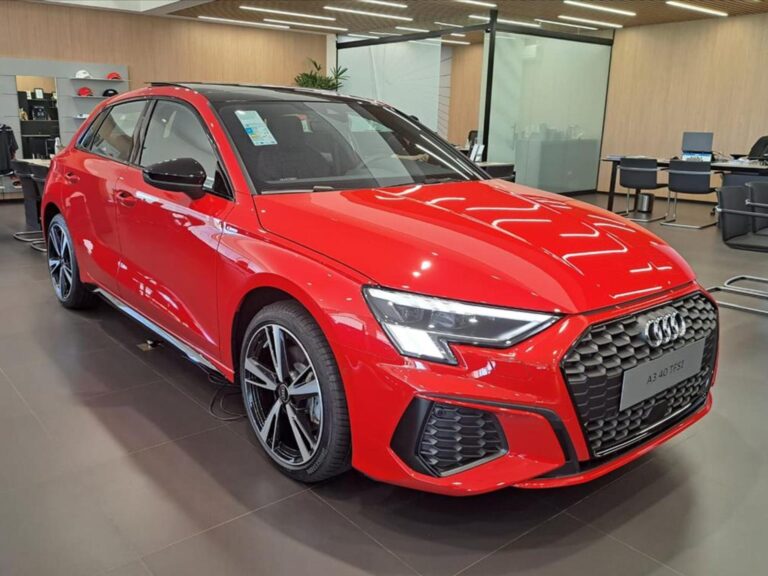 Audi A3 Sportback Performance Black 2024: Ficha técnica, preço e itens