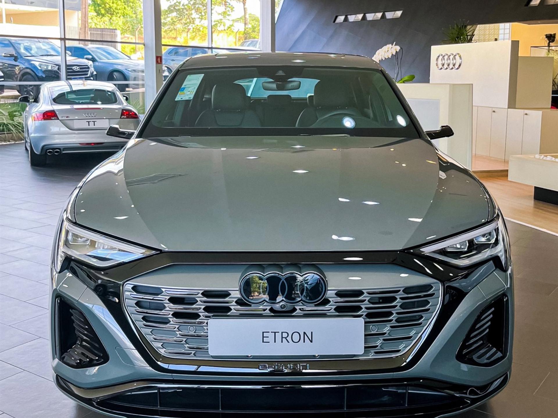 Audi Q8 E-tron Launch Edition 2024