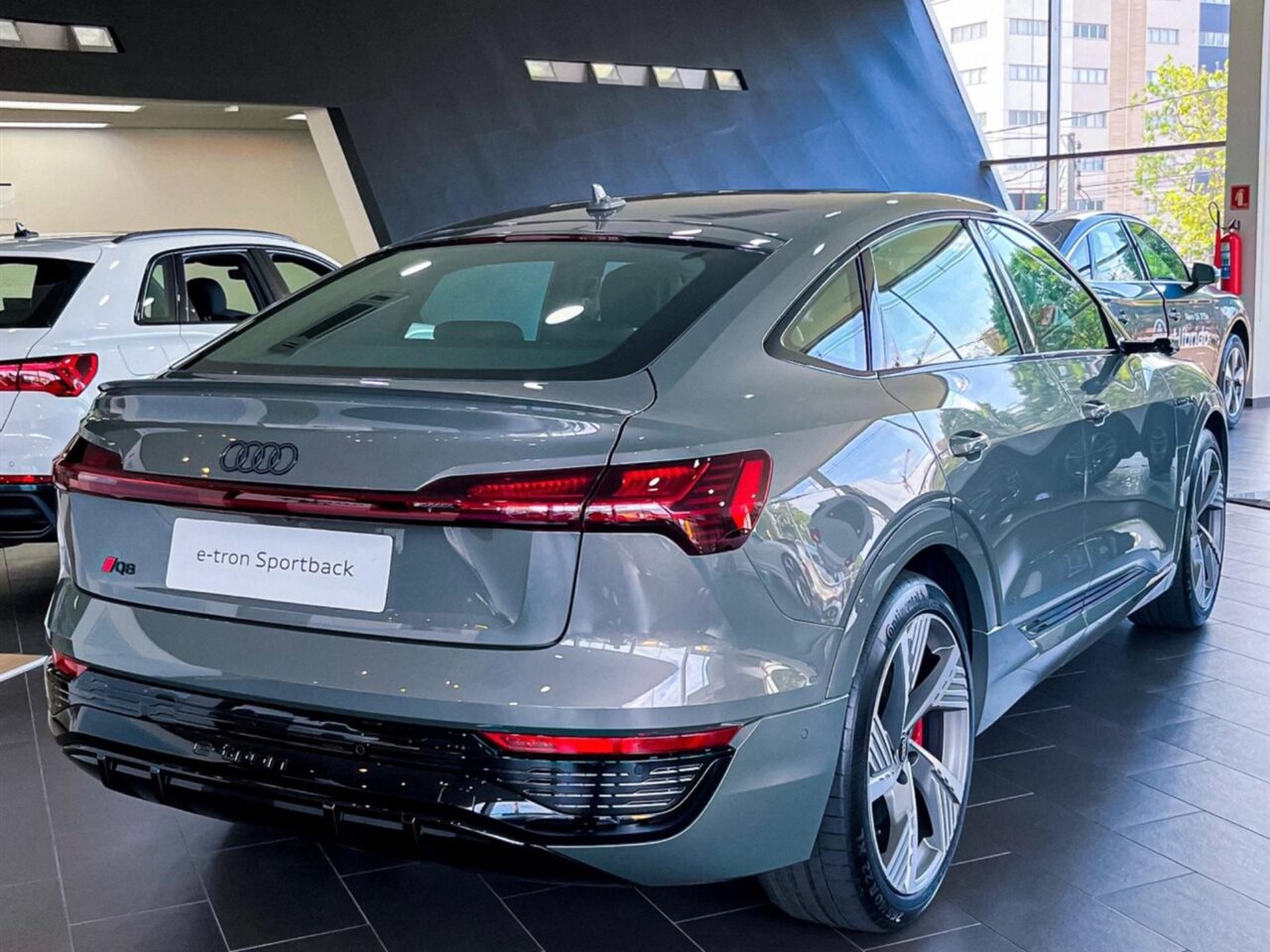 Audi Q8 E-tron Launch Edition 2024