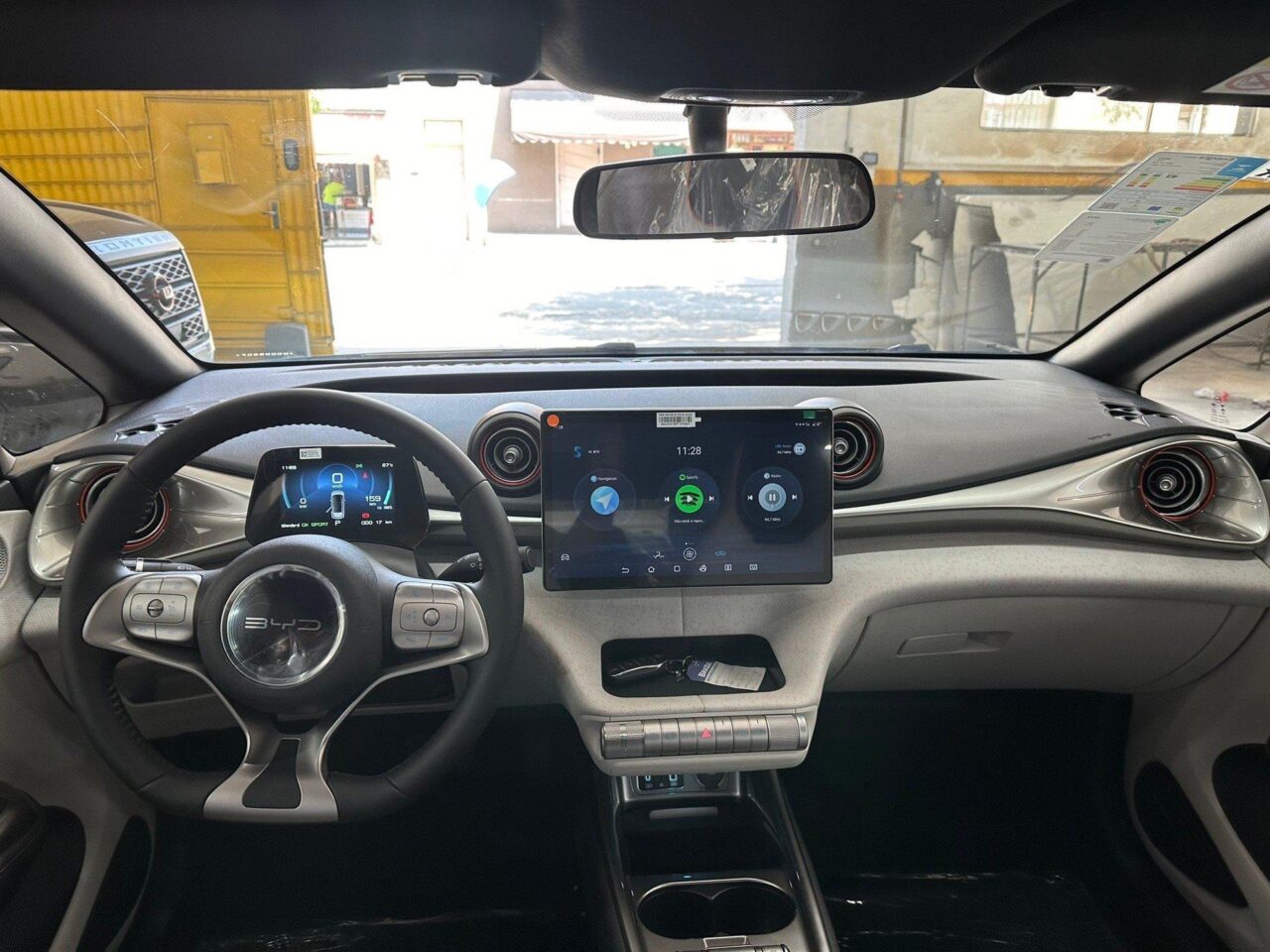 BYD Dolphin 2024