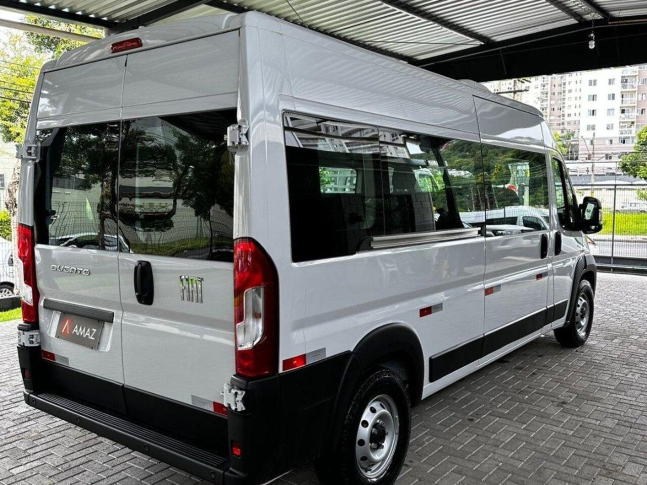 Fiat Ducato Minibus CNPJ 2024