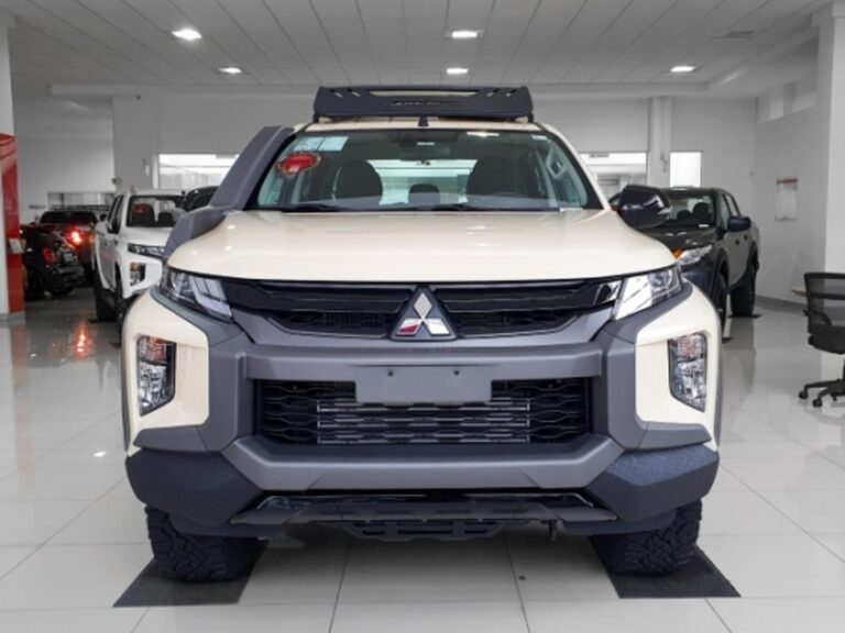 Mitsubishi L200 Triton Savana 2024: Ficha técnica, preço e itens