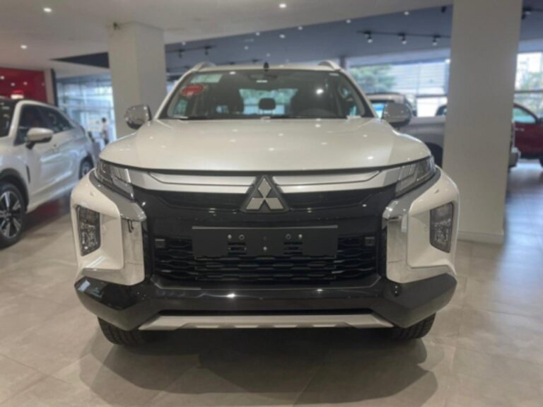 Mitsubishi L200 Triton Sport HPE 2024: Ficha técnica, preço e itens