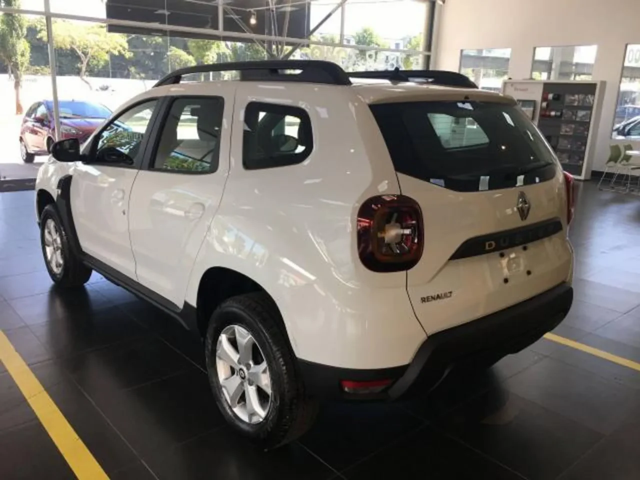 Renault Duster Intense Plus 1.6 MT 2024
