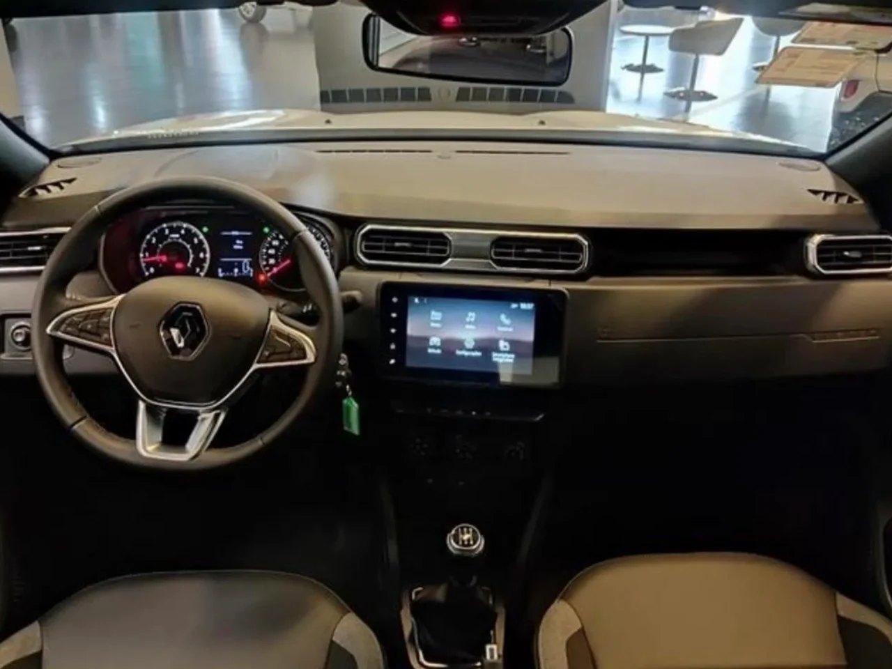 Renault Duster Intense Plus 1.6 MT 2024