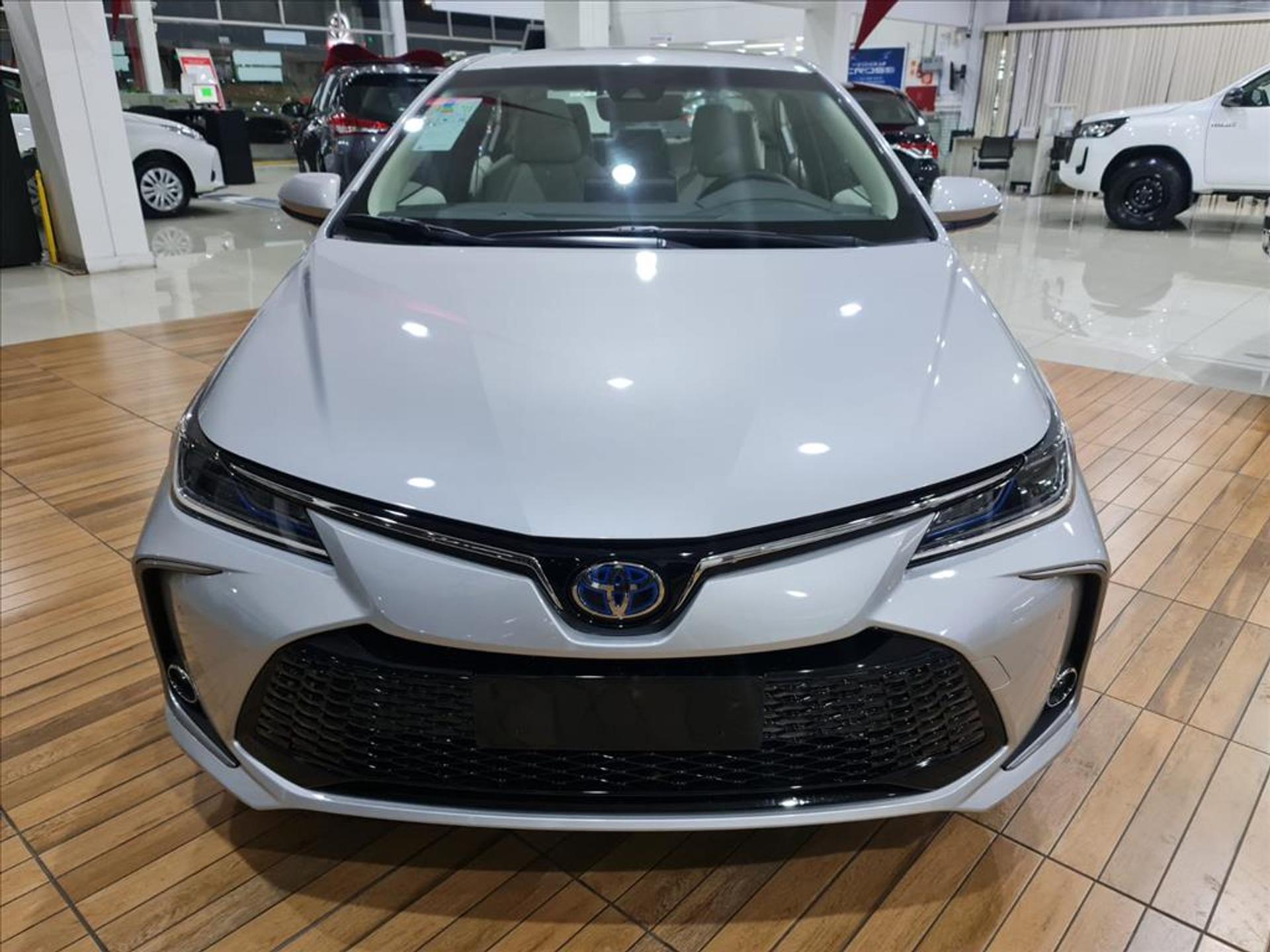 Corolla Altis Hybrid Premium 2024