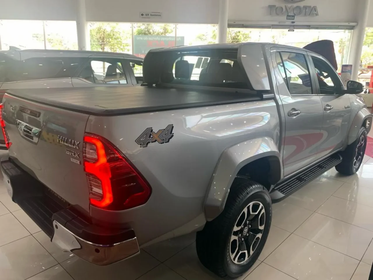 Toyota Hilux SRX Plus 2024