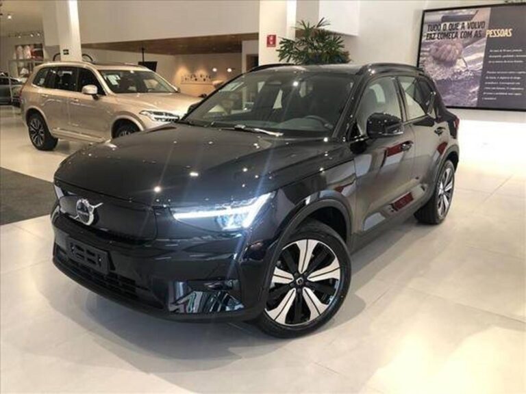 Volvo XC40 Recharge Plus 2024: Ficha técnica, preço e itens