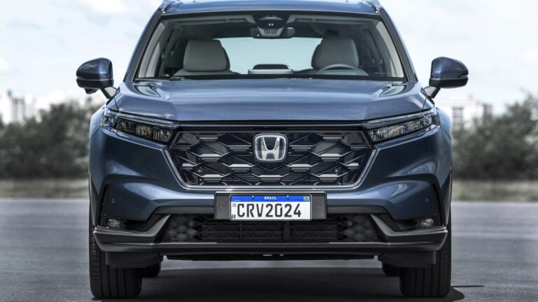 Honda CR-V começa a ser vendido por R$ 352.990