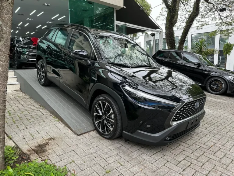 Toyota Corolla Cross XRX 2024: Ficha técnica, preço e itens
