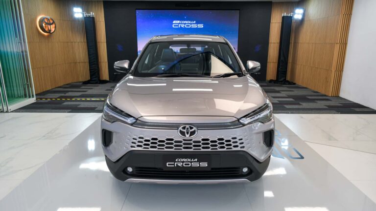 Novo Toyota Corolla Cross 2024: muda visual e melhora itens
